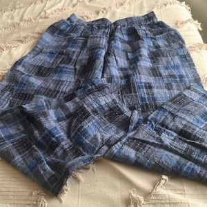 Balloon style joggers. Very unique.